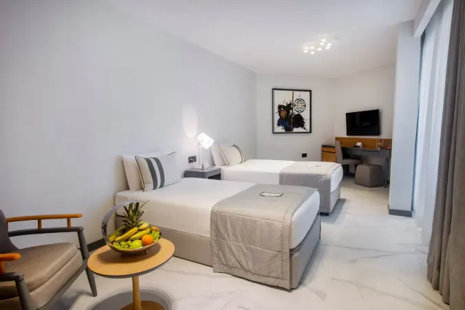 Corner Suite